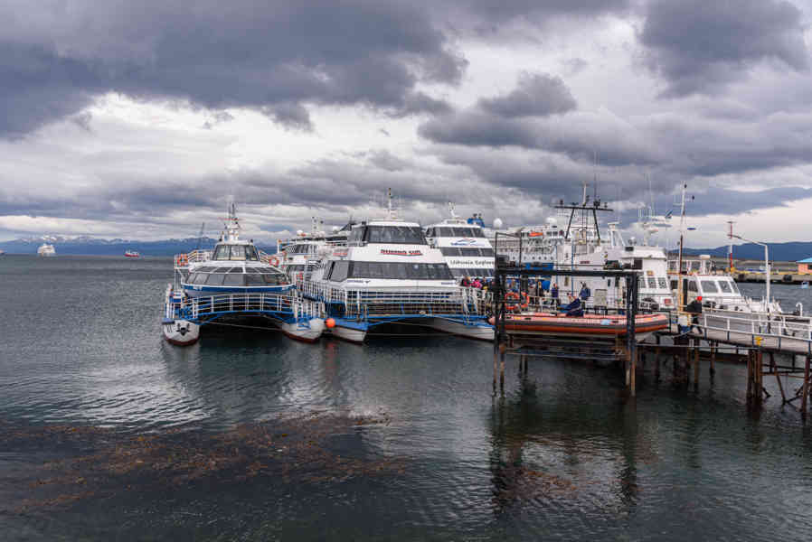 Argentina 120 - Ushuaia - puerto.jpg